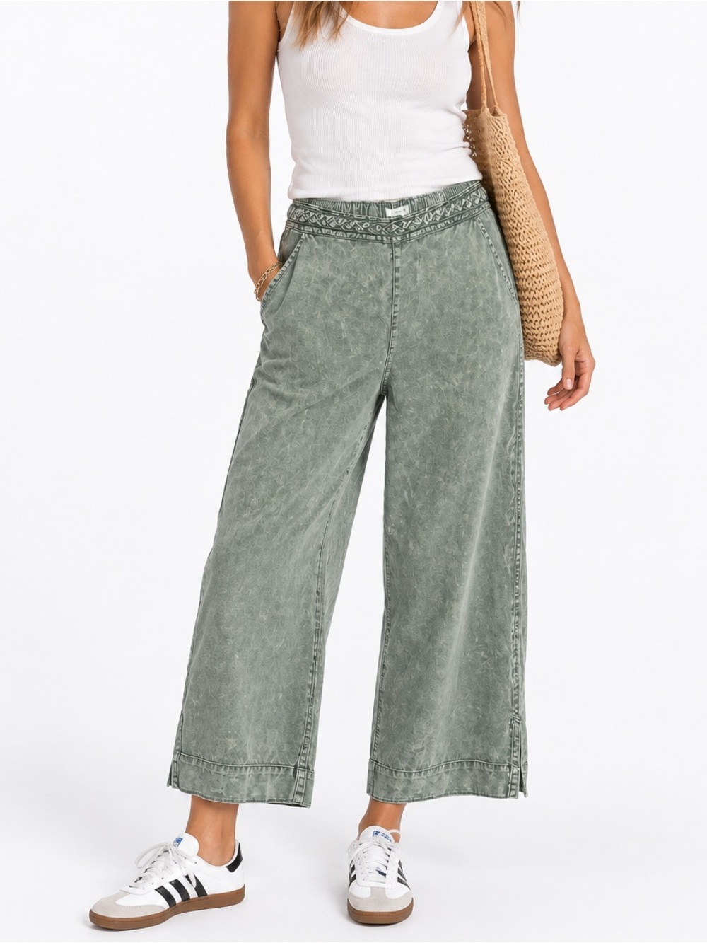 C&C California Washed Sage Wide Leg Cropped Pants NWT